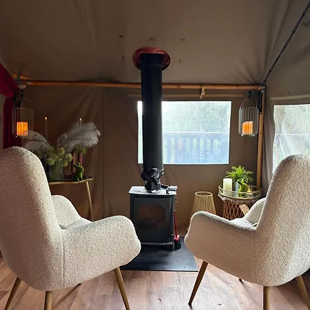 Luxusní stan Luxury Tree Glamping Safari Tent